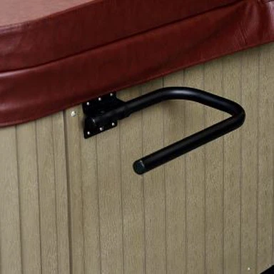 Roostevabast terasest mullivannide rätikuruum